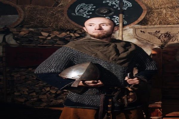 Caída del cabello- vikingo con problemas graves de alopecia